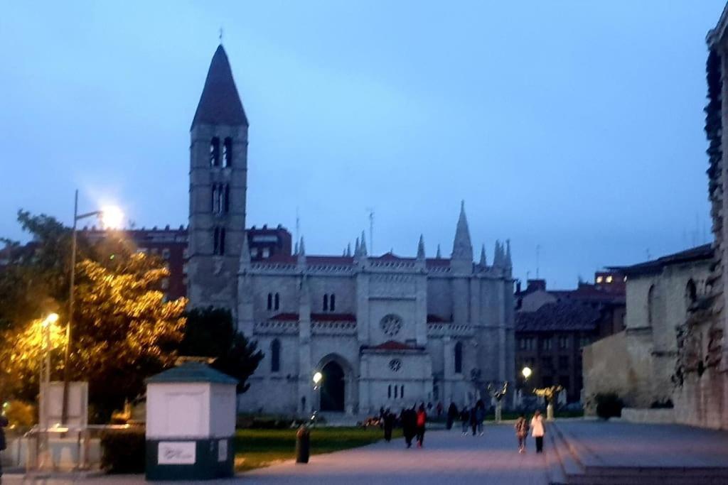 Precioso Loft En Pleno Corazon De Valladolid Esterno foto